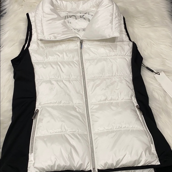 Calvin Klein Performance MixedMedia Quilte… - Picture 3 of 9